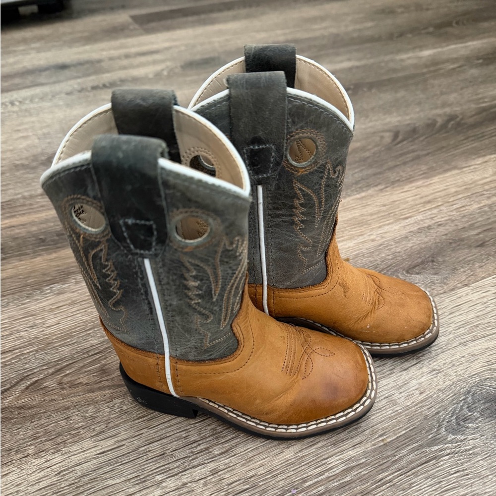 Cody James cowboy boots